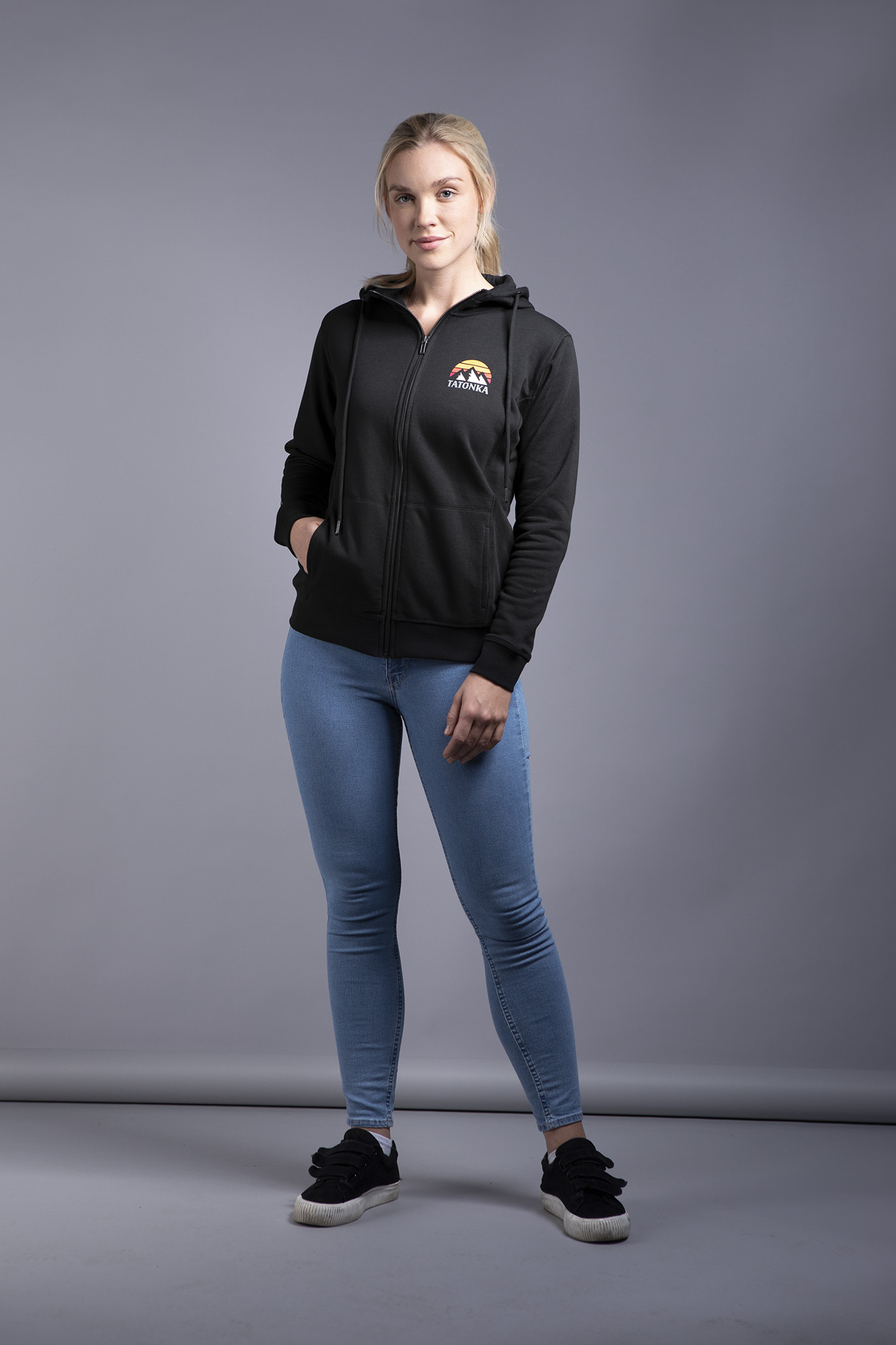Tatonka Hoodie Sunrise Women black schwarz Pullover - Detailansicht Hosen, Person, Pullover, Sweatshirt, Jacke, Tatonka Hoodie Sunrise Women black schwarz Pullover - Detailansicht