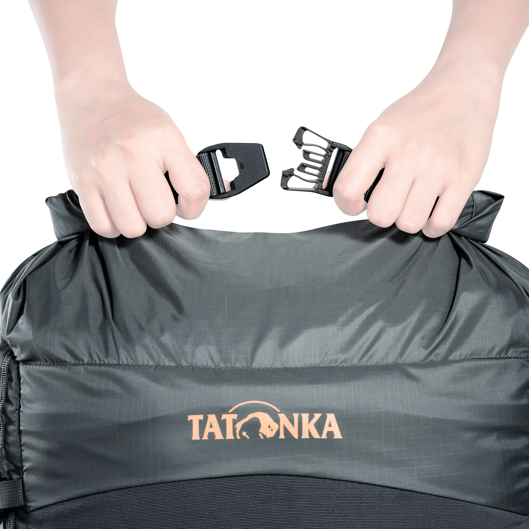 rucksack, Karabiner, Schnalle, Gurt, Logo, Tatonka Pyrox Lite 44+10 Women titan grey grau Trekkingrucksäcke - Detailansicht