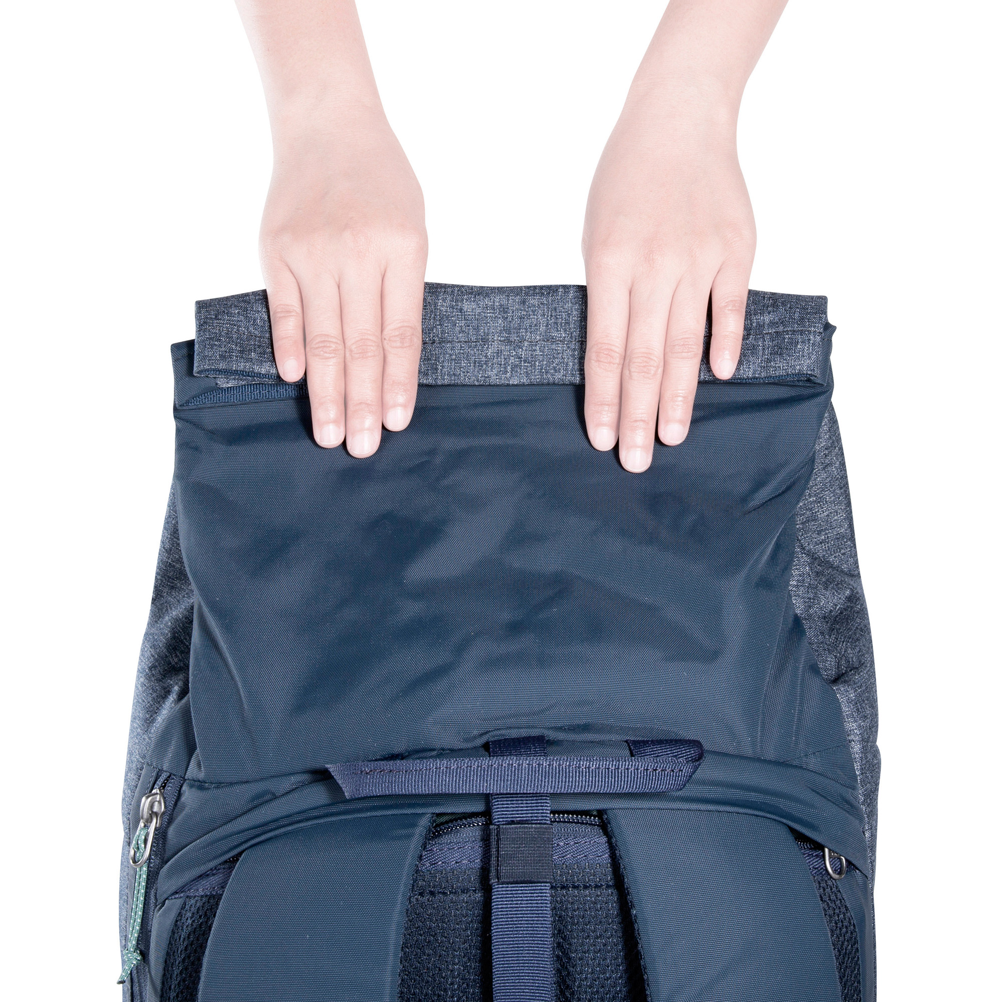 Rucksack, Topfassgriff, Spannriemen, Marineblau, Strukturierte Stoffoberfläche, Tatonka Traveller Pack 25 navy blue blau Tagesrucksäcke - Detailansicht