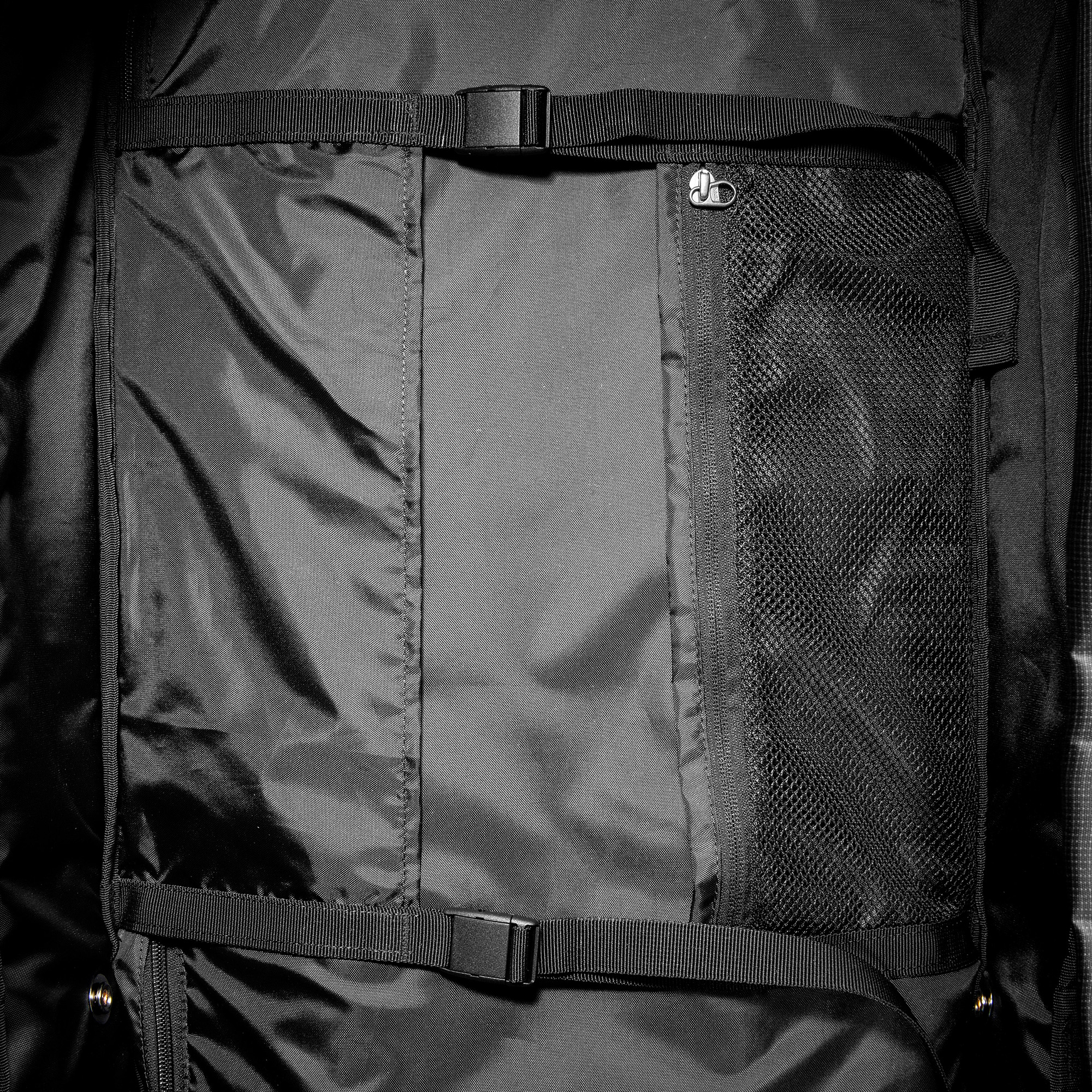 Bekleidung, Mantel, Jacke, Tasche, Rucksack, Tatonka Travel Roller 60 black schwarz Trolleys & Koffer - Detailansicht