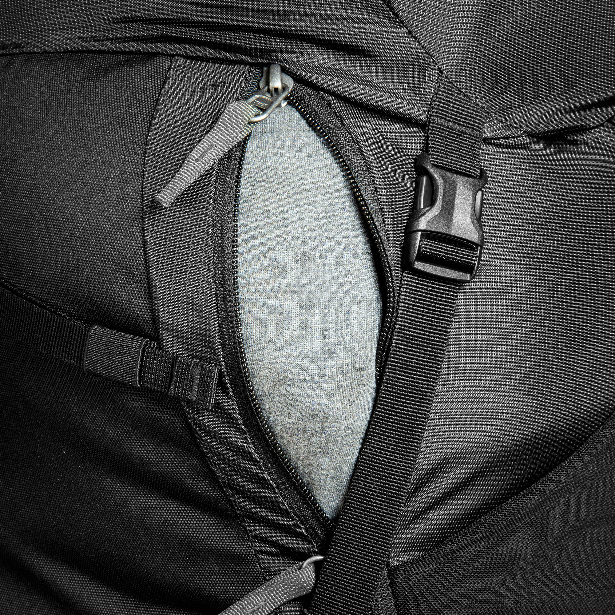 Tasche, Rucksack, Zubehör, Mantel, Jacke, Tatonka Norix 48 black schwarz Trekkingrucksäcke - Detailansicht