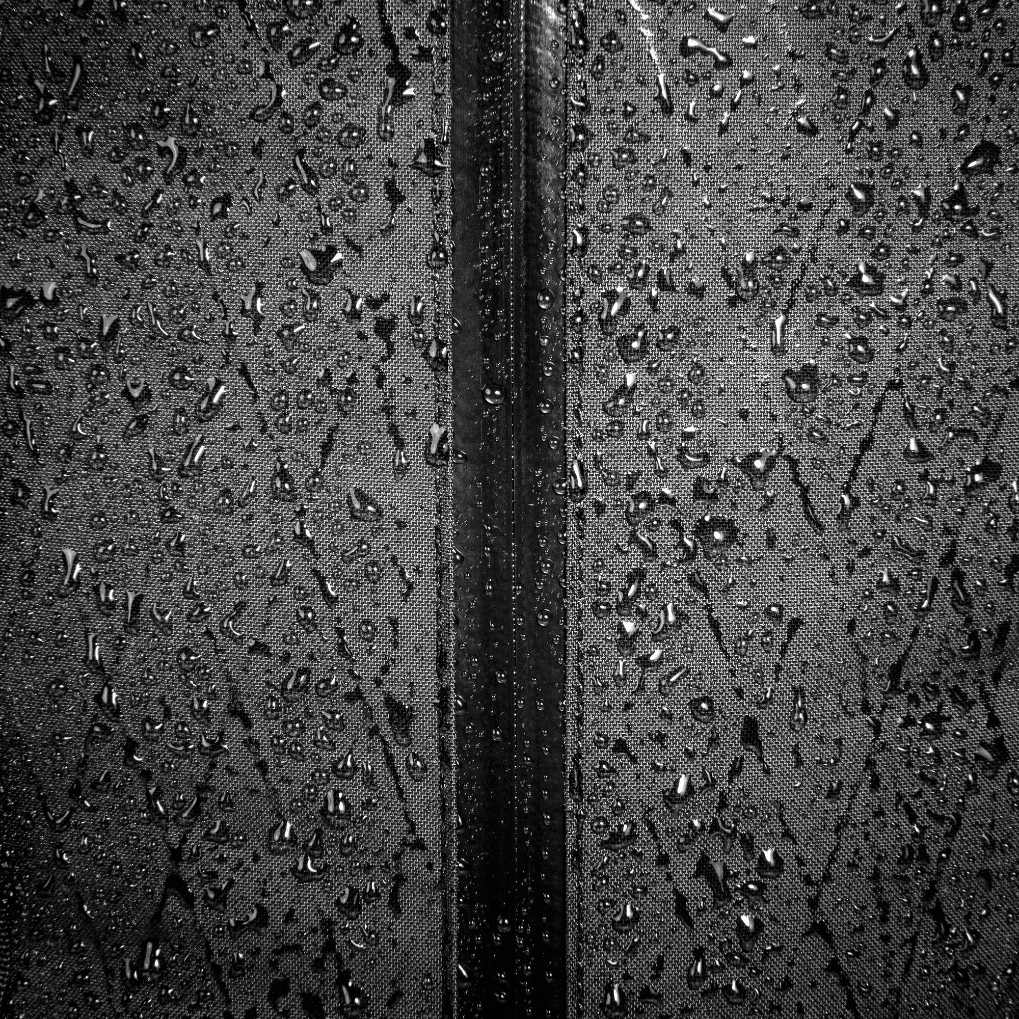 Straße, Asphalt, Teer, Tatonka Rapid Rolltop 35 WP black schwarz Tagesrucksäcke - Detailansicht