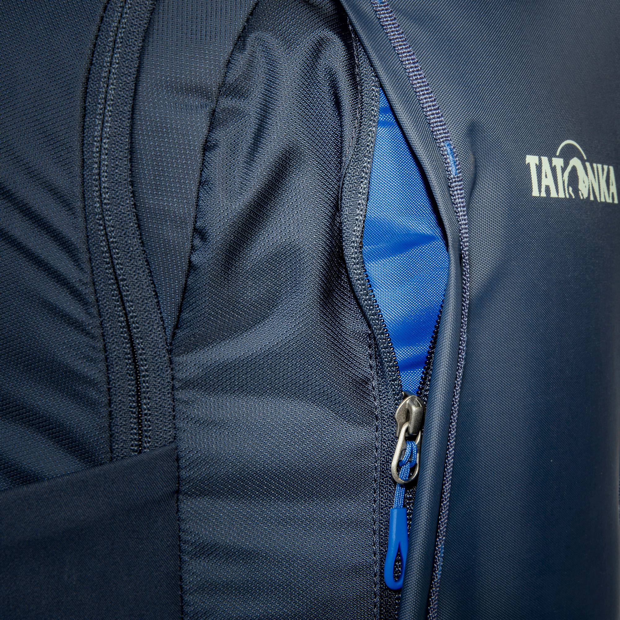 Bekleidung, Mantel, Jacke, Tatonka Server Pack 22 navy blau Tagesrucksäcke - Detailansicht